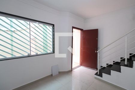 Sala de casa de condomínio para alugar com 2 quartos, 100m² em Vila Esperança, São Paulo