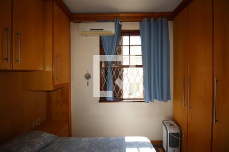Quarto 1 de casa à venda com 3 quartos, 68m² em Passo D’areia, Porto Alegre