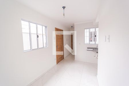 Sala/Cozinha e Área de Serviço de apartamento para alugar com 1 quarto, 27m² em Penha de França, São Paulo