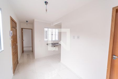 Sala/Cozinha e Área de Serviço de apartamento para alugar com 1 quarto, 27m² em Penha de França, São Paulo