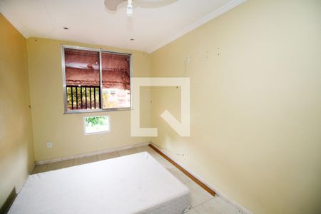 Quarto 2 de apartamento para alugar com 2 quartos, 55m² em Cordovil, Rio de Janeiro