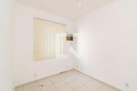 Quarto 1 de casa para alugar com 2 quartos, 40m² em Olaria, Rio de Janeiro