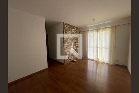 Sala de apartamento para alugar com 2 quartos, 56m² em Caiapia, Cotia
