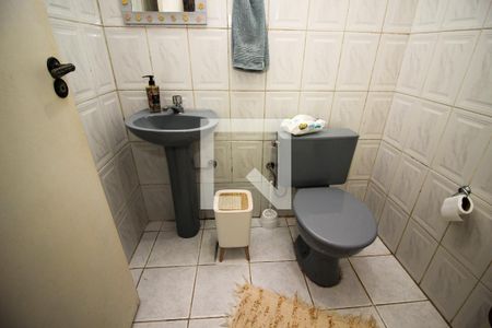 Lavabo de casa à venda com 3 quartos, 180m² em Hípica, Porto Alegre