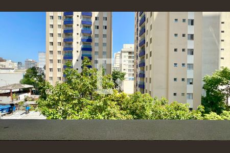 Varanda de kitnet/studio para alugar com 1 quarto, 28m² em Pinheiros, São Paulo