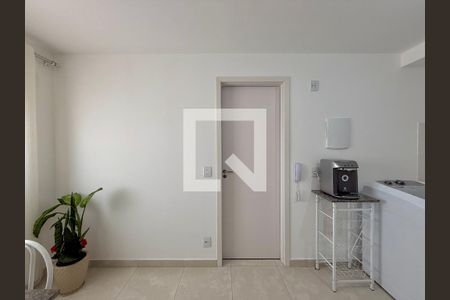 Sala  de apartamento para alugar com 1 quarto, 25m² em Jardim Monte Azul, São Paulo