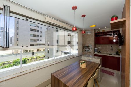 VARANDA GOURMET de apartamento à venda com 3 quartos, 106m² em Buritis, Belo Horizonte