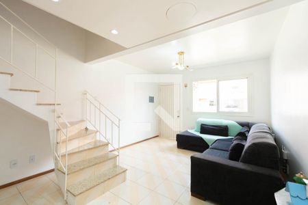 Casa de Condomínio à venda com 2 quartos, 68m² em Rio Branco, Canoas