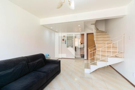 Casa de Condomínio à venda com 2 quartos, 68m² em Rio Branco, Canoas