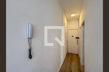 Sala - hall de entrada de apartamento à venda com 2 quartos, 70m² em Copacabana, Rio de Janeiro