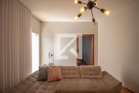 Sala de TV de casa à venda com 4 quartos, 420m² em Itapoã, Belo Horizonte