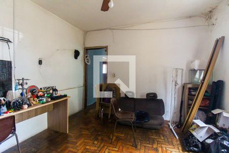Quarto 1 de casa à venda com 8 quartos, 201m² em Parque Cruzeiro do Sul, São Paulo