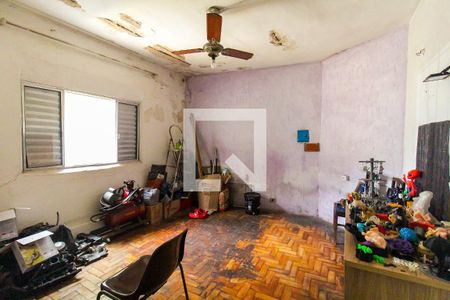 Quarto 1 de casa à venda com 8 quartos, 201m² em Parque Cruzeiro do Sul, São Paulo