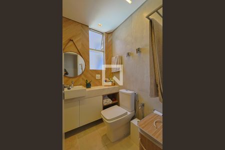 Banheiro de apartamento à venda com 3 quartos, 170m² em Serra, Belo Horizonte