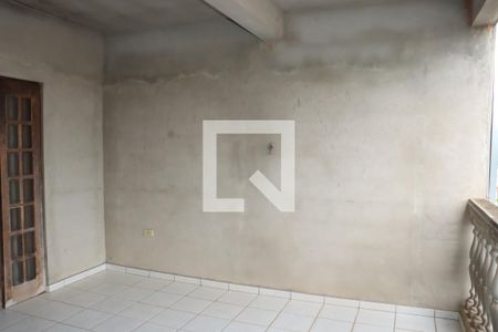 Casa para alugar com 3 quartos, 200m² em Jardim Sao Miguel, Cotia