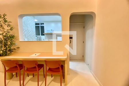 Sala  de apartamento à venda com 1 quarto, 42m² em Copacabana, Rio de Janeiro