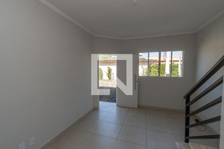 Sala de Estar de casa de condomínio para alugar com 3 quartos, 137m² em Jardim Sumarezinho, Hortolândia