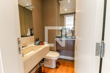 Lavabo de apartamento para alugar com 3 quartos, 210m² em Vila Suzana, São Paulo