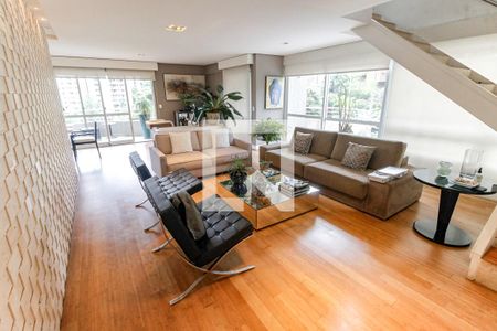 Sala de apartamento para alugar com 3 quartos, 210m² em Vila Suzana, São Paulo
