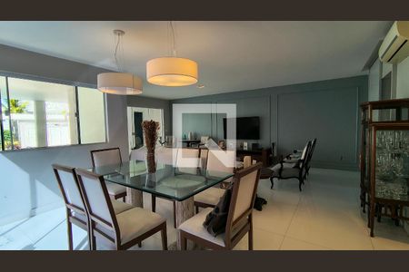 Sala de casa de condomínio à venda com 4 quartos, 300m² em Vargem Grande, Rio de Janeiro