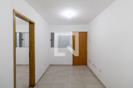 Sala e Cozinha de apartamento para alugar com 2 quartos, 45m² em Vila Nhocuné, São Paulo