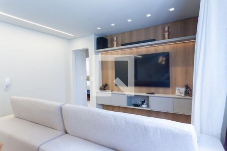 Sala de TV de apartamento à venda com 4 quartos, 184m² em Ana Lúcia, Belo Horizonte