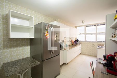 Cozinha de apartamento à venda com 3 quartos, 116m² em Chácara Itaim, São Paulo
