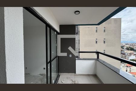 Apartamento à venda com 2 quartos, 60m² em Vila Curuçá, Santo André