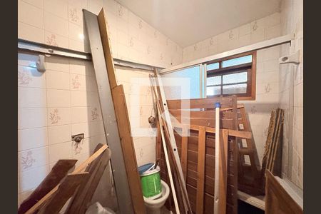 Banheiro da Suíte 1 de casa para alugar com 2 quartos, 2000m² em Chácara Morada Mediterrânea, Jundiaí