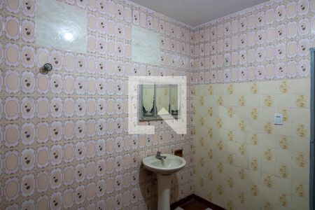 Banheiro de casa para alugar com 1 quarto, 70m² em Jardim Santa Maria, São Paulo