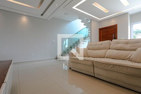 Sala de casa de condomínio para alugar com 3 quartos, 164m² em Jardim Rubi, Mogi das Cruzes