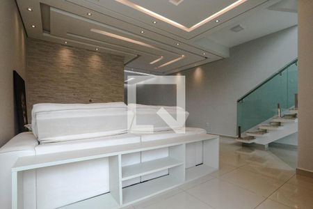 Sala de casa de condomínio para alugar com 3 quartos, 164m² em Jardim Rubi, Mogi das Cruzes