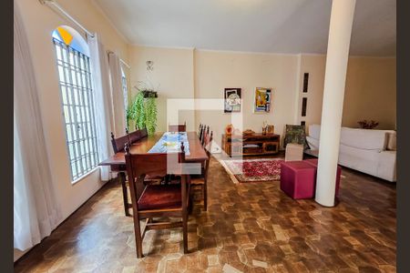 Casa à venda com 3 quartos, 400m² em Campestre, Santo André