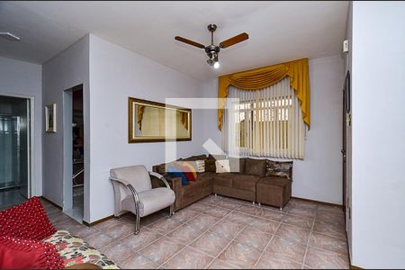 Sala casa 1 de casa à venda com 6 quartos, 312m² em Sagrada Família, Belo Horizonte