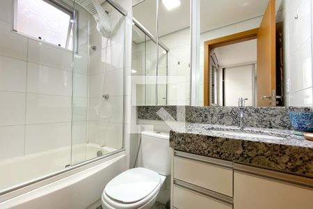 Banheiro da Suíte 1 de apartamento para alugar com 2 quartos, 56m² em Carmo, Belo Horizonte