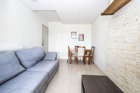 Sala de apartamento para alugar com 2 quartos, 53m² em Vila Liviero, São Paulo