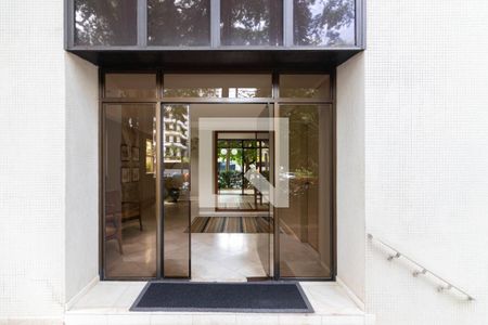 Entrada de apartamento à venda com 4 quartos, 173m² em Vila Nova Conceição, São Paulo