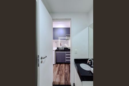 Banheiro de kitnet/studio para alugar com 1 quarto, 24m² em Perdizes, São Paulo