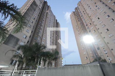 Fachada de apartamento para alugar com 2 quartos, 45m² em Jardim Utinga, Santo André