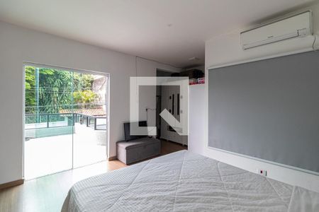 Suíte de casa à venda com 3 quartos, 220m² em Vila Talarico, São Paulo
