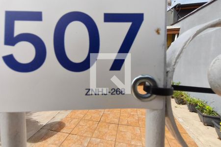 PLACA INSTALADA NA FACHADA de casa à venda com 3 quartos, 173m² em Parque Santa Bárbara, Campinas