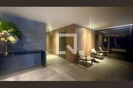 Hall social  de apartamento à venda com 2 quartos, 161m² em Funcionários, Belo Horizonte