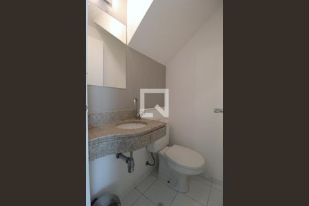 Lavabo de apartamento para alugar com 1 quarto, 48m² em Moema, São Paulo