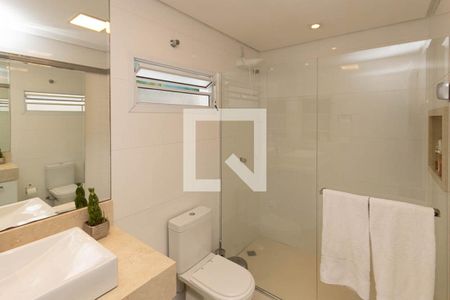 Banheiro da Suíte de casa de condomínio à venda com 2 quartos, 99m² em Vila Maria Baixa, São Paulo