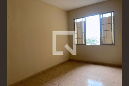 Quarto de apartamento para alugar com 2 quartos, 56m² em Parque Santo Antonio, Duque de Caxias