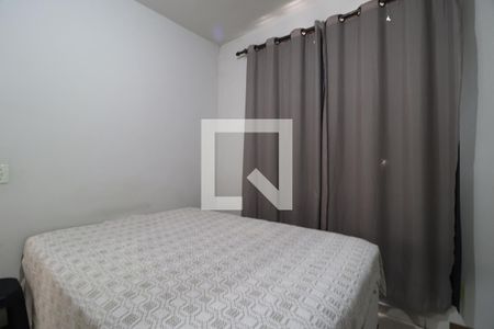 Quarto 2 de apartamento para alugar com 2 quartos, 48m² em Shopping Park, Uberlândia