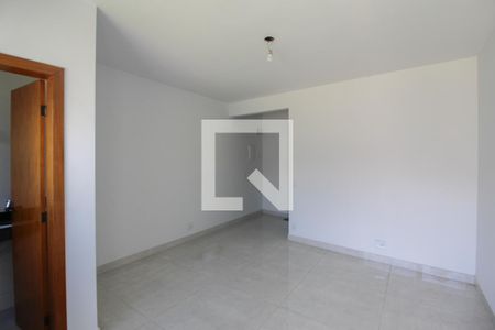 Sala de casa à venda com 2 quartos, 104m² em Glória, Belo Horizonte