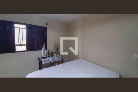 Casa à venda com 3 quartos, 250m² em Quitaúna, Osasco