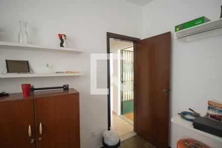 Quarto 1 de casa para alugar com 5 quartos, 231m² em Porto Novo, São Gonçalo
