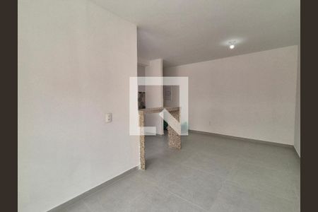 Sala  de apartamento para alugar com 2 quartos, 46m² em Recreio dos Bandeirantes, Rio de Janeiro